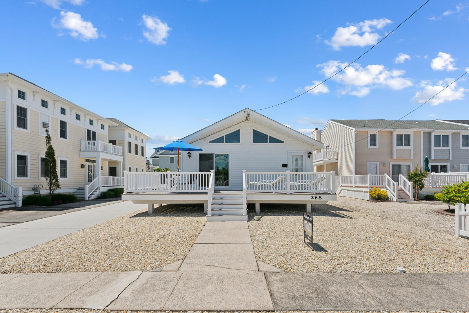 Long & Foster Vacation Rentals-268 15th Street-image-1