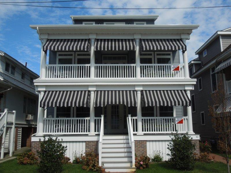 Long & Foster Vacation Rentals-857 2nd Street 2nd floor-image-1