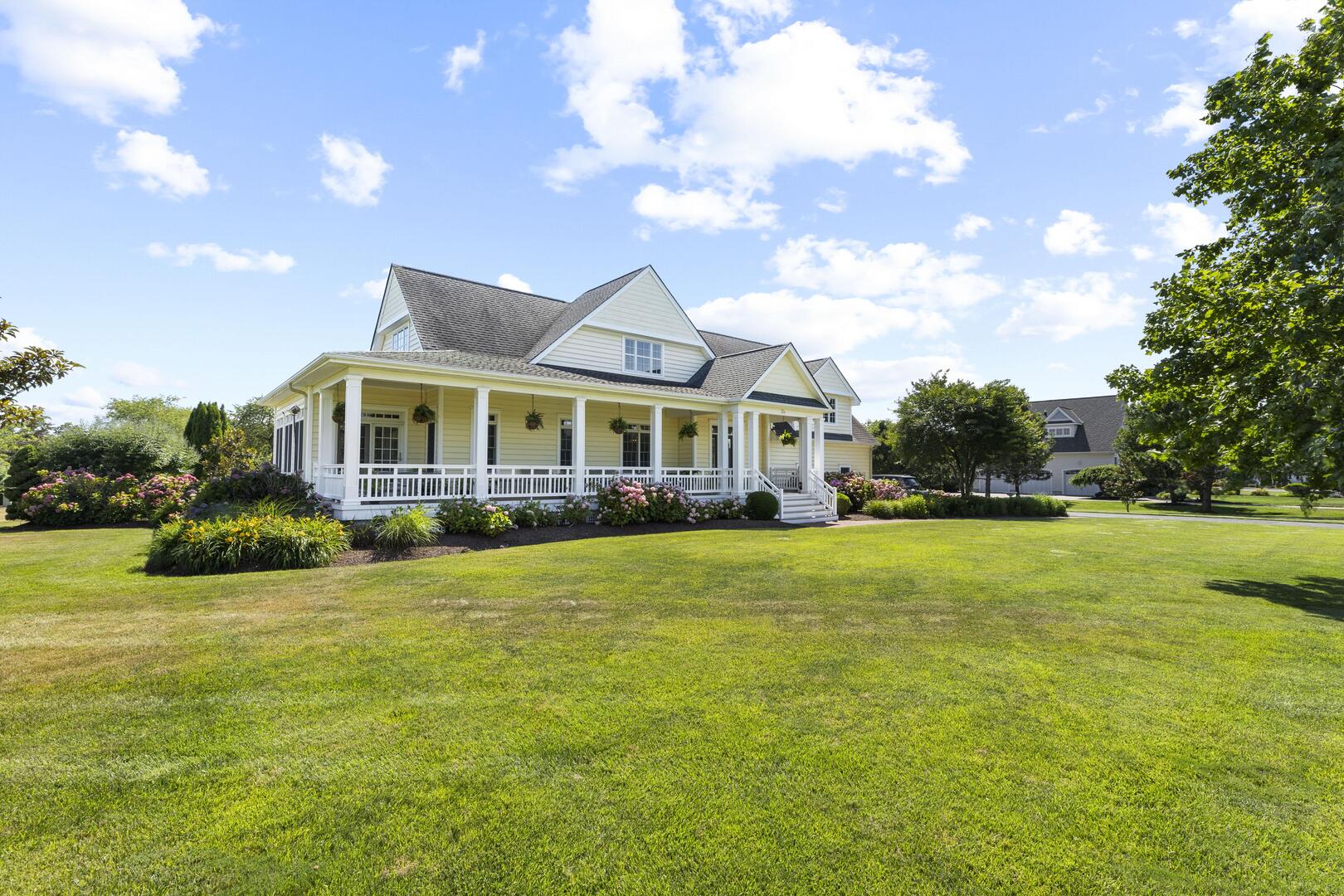 Long & Foster Vacation Rentals-2 Sea Bay Drive-image-1