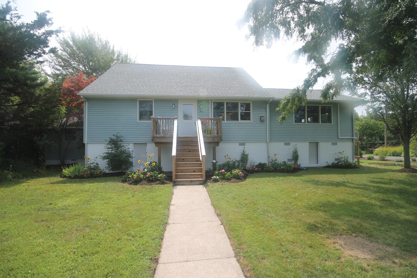 Long & Foster Vacation Rentals-313 Coral Avenue-image-1