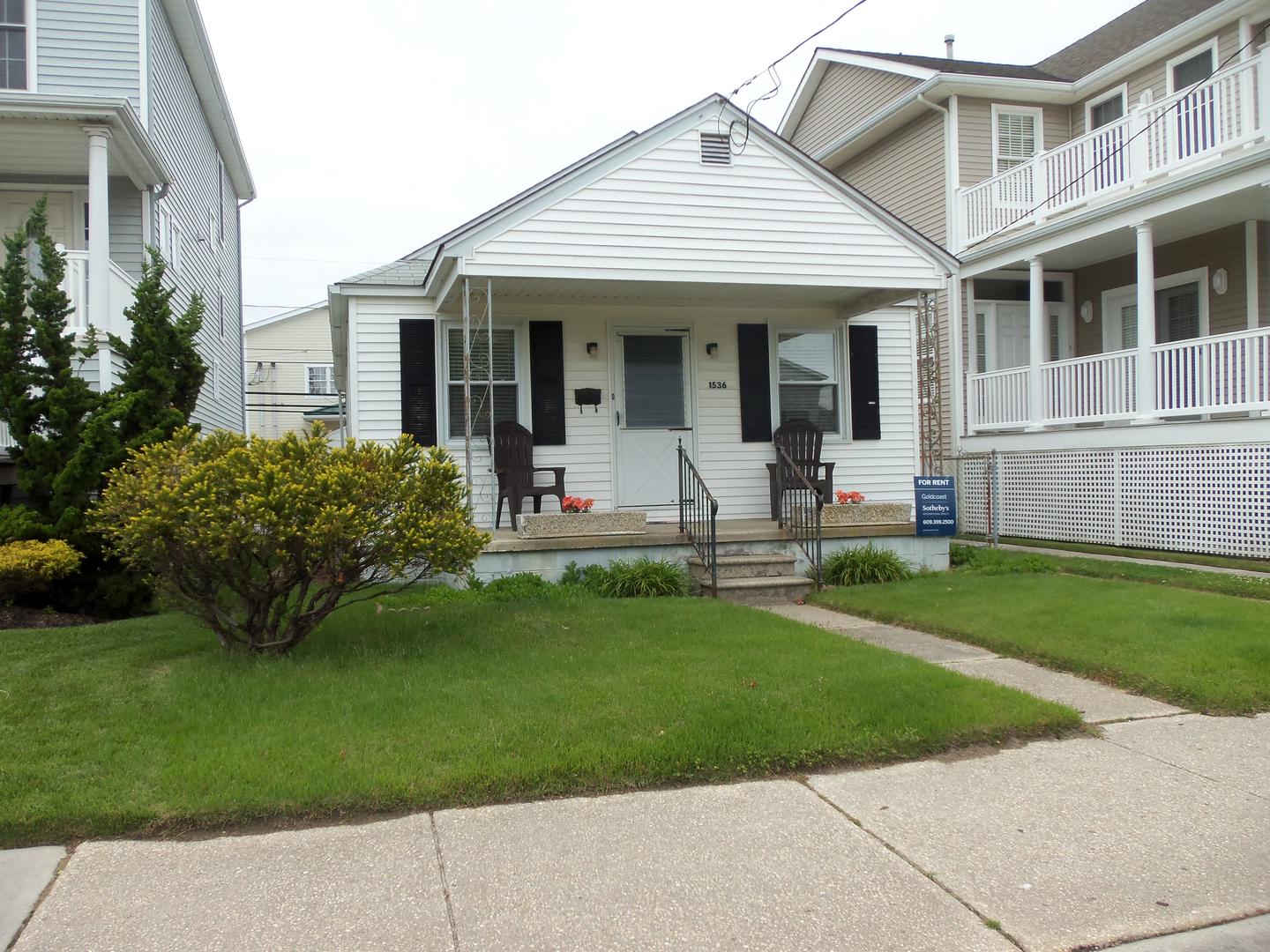 Long & Foster Vacation Rentals-1536 West Ave-image-1