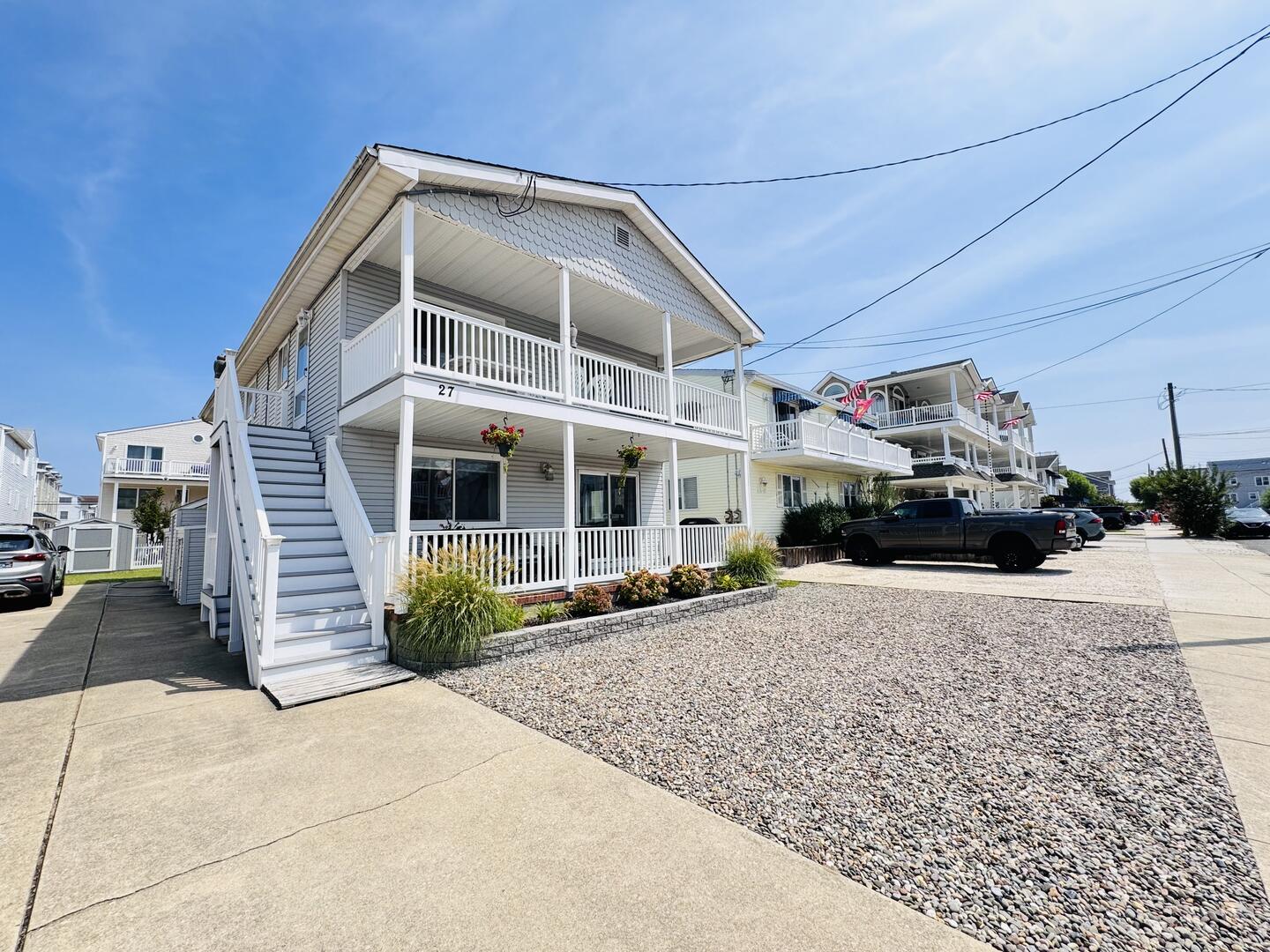 Long & Foster Vacation Rentals-27 67th Street 1st floor-image-1