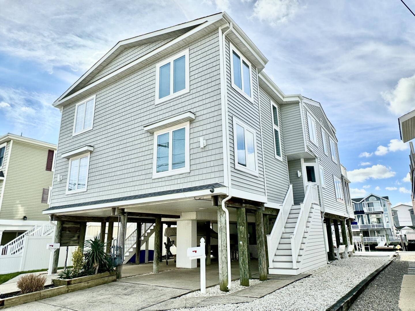 Long & Foster Vacation Rentals-334 44th Street West-image-1