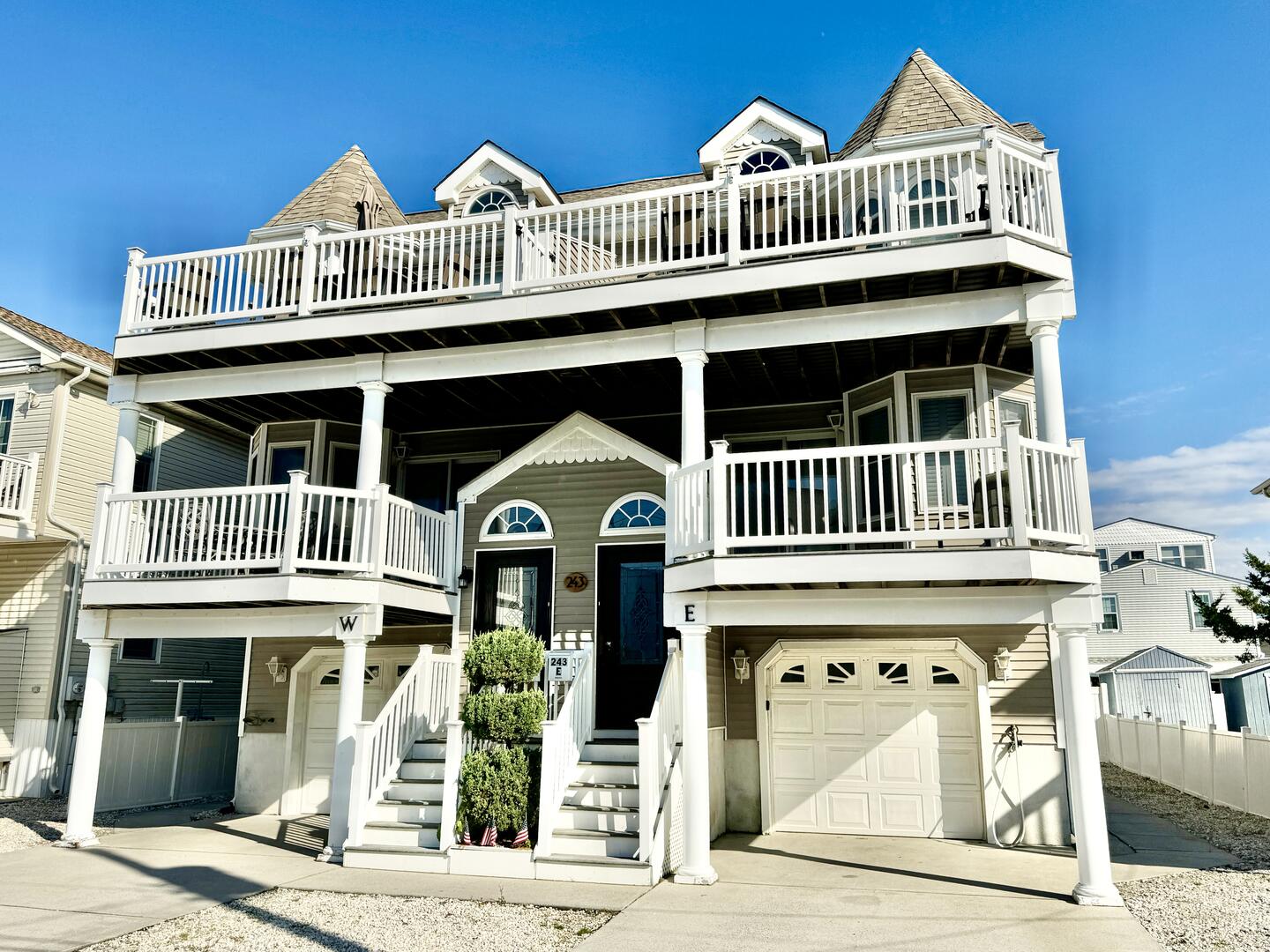 Long & Foster Vacation Rentals-243 38th Street East-image-1