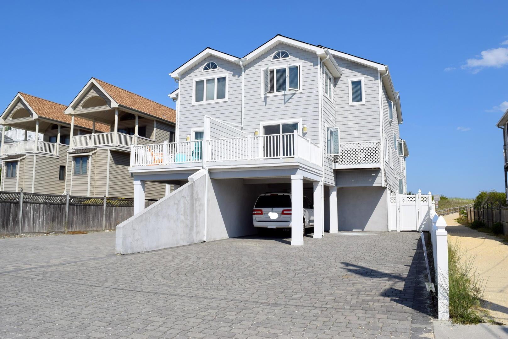 Long & Foster Vacation Rentals-6717 Pleasure Avenue South-image-1