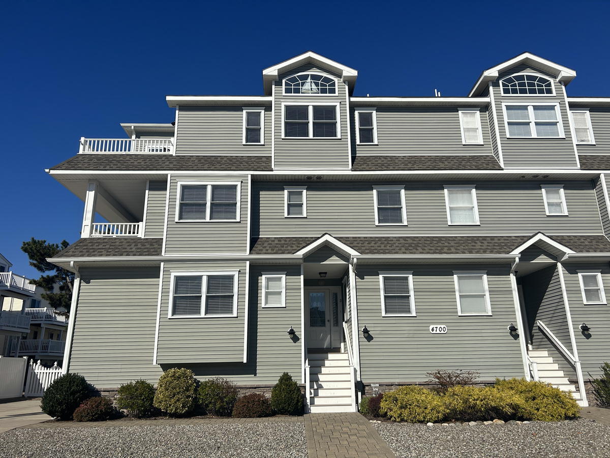 Long & Foster Vacation Rentals-4700 Central Avenue South-image-1