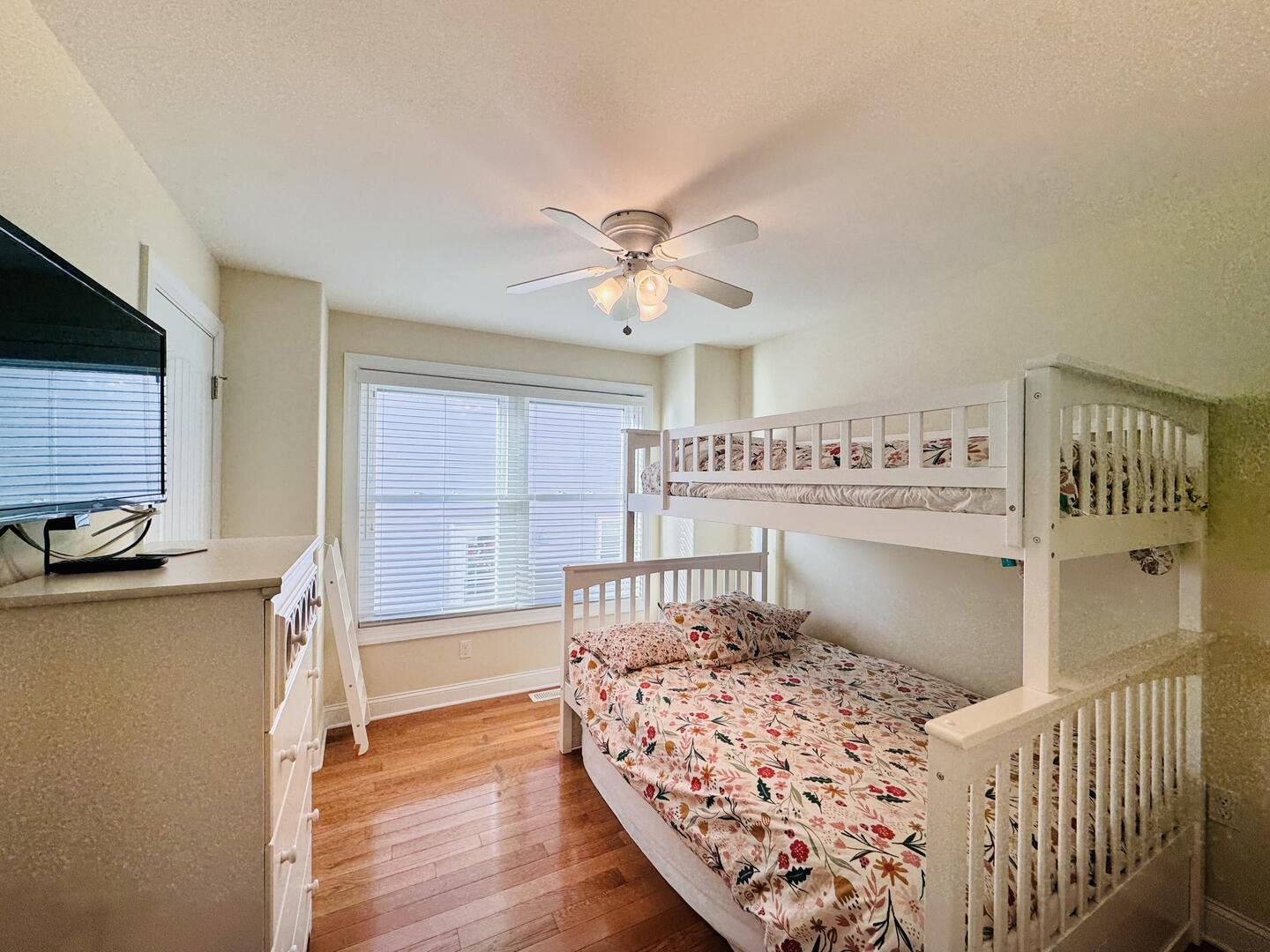 10 72nd Street West | Sea Isle City, NJ | Long & Foster Vacation
