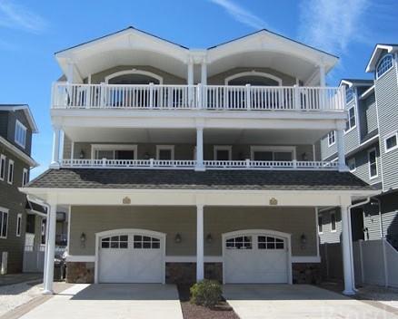 Long & Foster Vacation Rentals-214 55th Street East-image-1