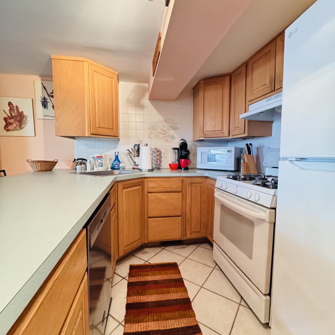 8909 Pleasure Avenue 1st floor | Sea Isle City, NJ | Long & Foster
