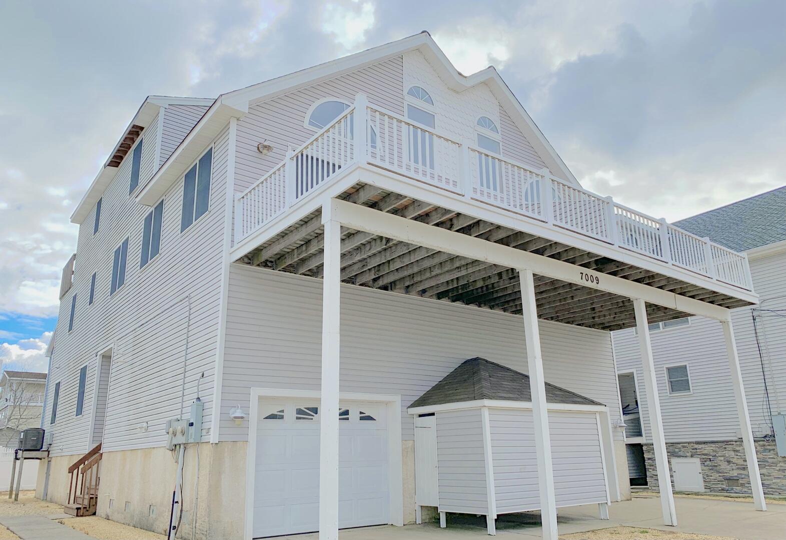 7009 Landis Avenue North | Sea Isle City, NJ | Long & Foster