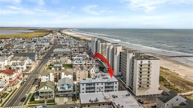 Long & Foster Vacation Rentals-23 38th Street  #205-image-1