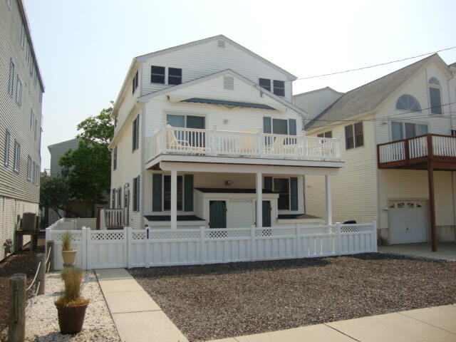Long & Foster Vacation Rentals-122 86th Street A Rear-image-1
