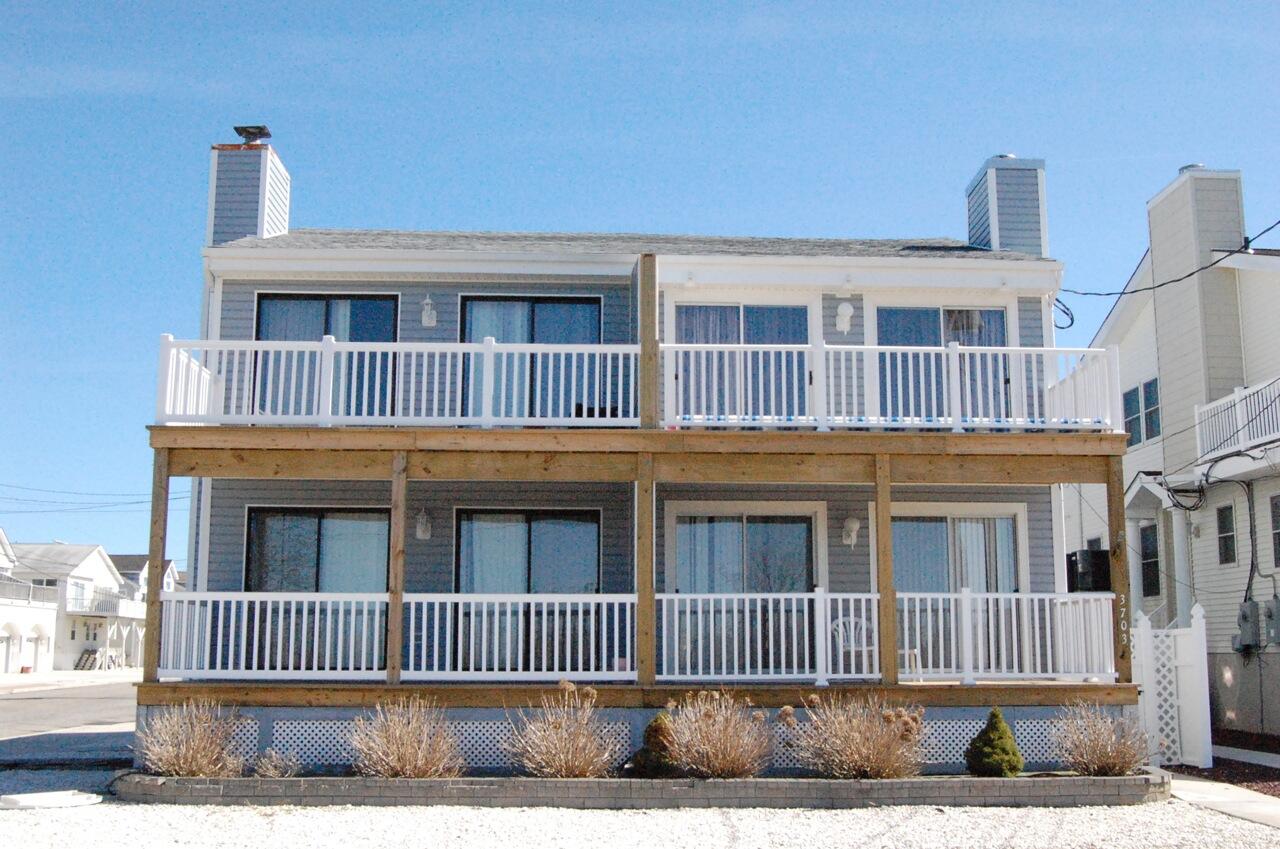 Long & Foster Vacation Rentals-3701 Cini Avenue North-image-1