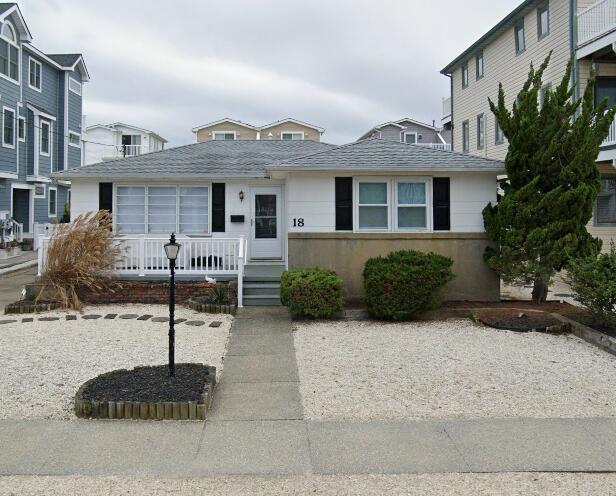 Long & Foster Vacation Rentals-18 73rd Street Single-image-1