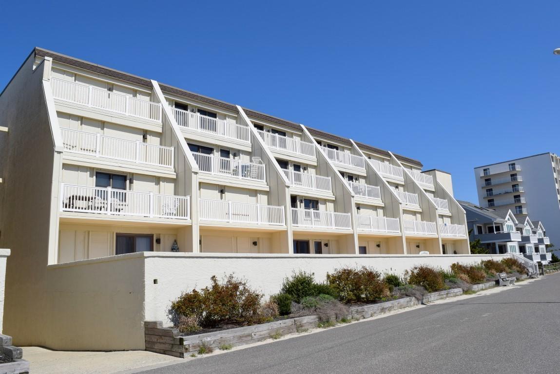 Long & Foster Vacation Rentals-3901 Pleasure Avenue # 111-image-1