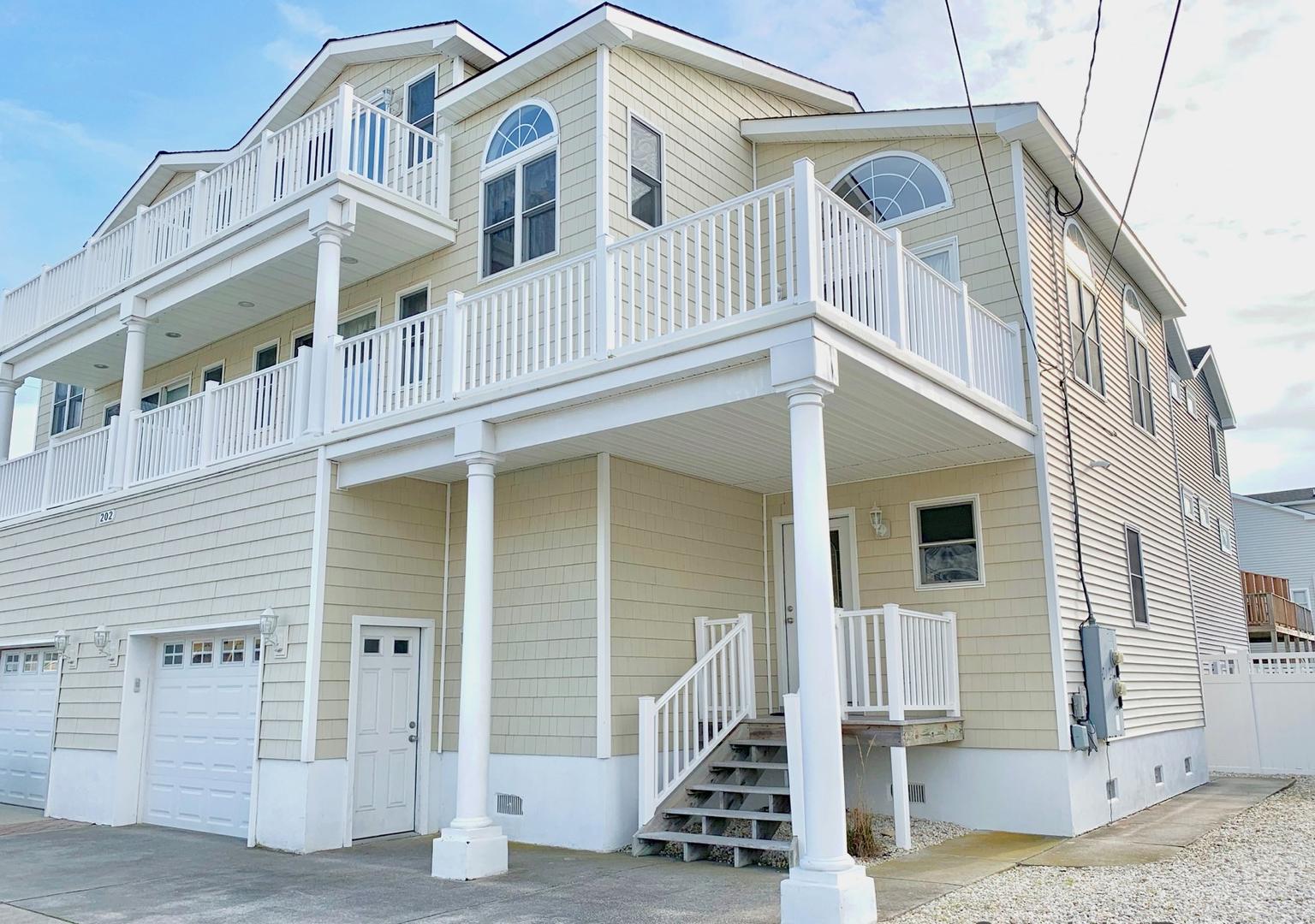 Long & Foster Vacation Rentals-202 78th Street West-image-1