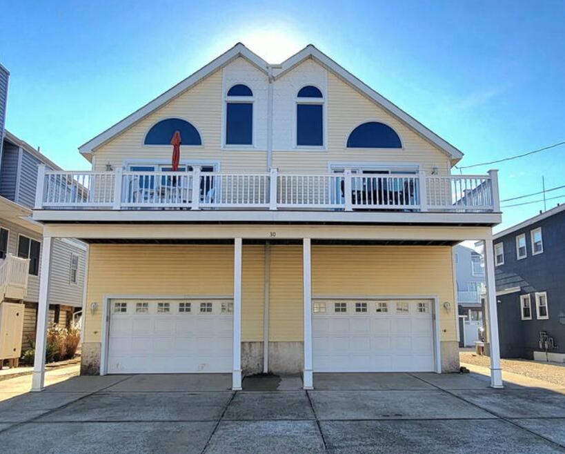 Long & Foster Vacation Rentals-30 80th Street West-image-1