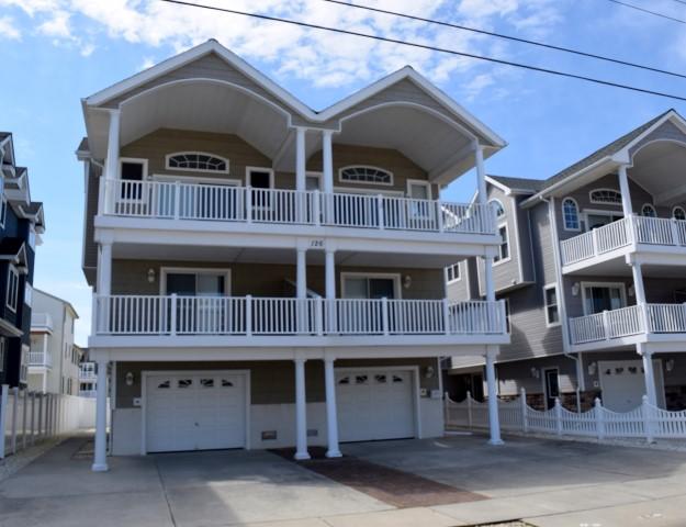 Long & Foster Vacation Rentals-126 57th Street East-image-1