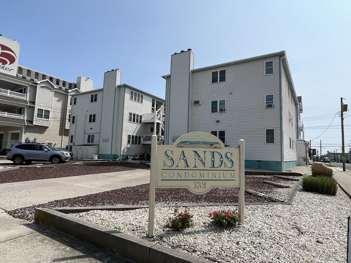 Long & Foster Vacation Rentals-3701 Landis Avenue 1B-image-1