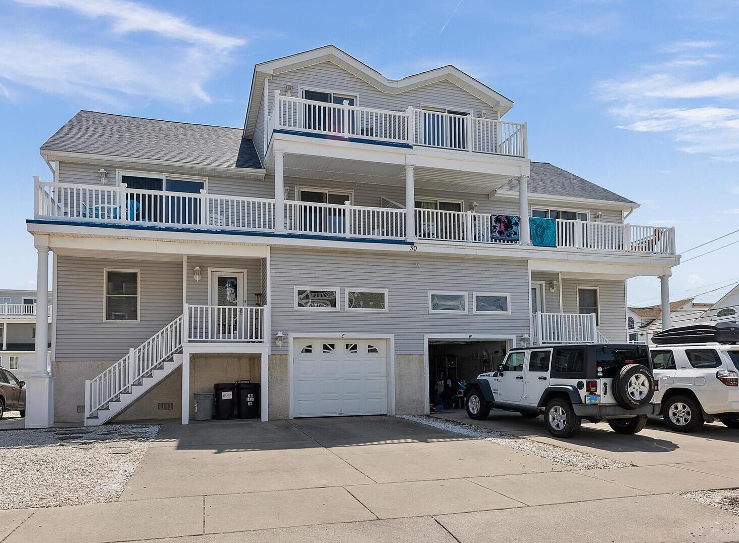 Long & Foster Vacation Rentals-30 36th Street East-image-1