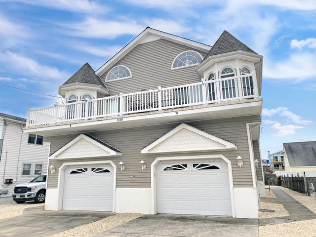 Long & Foster Vacation Rentals-230 39th Street West-image-1