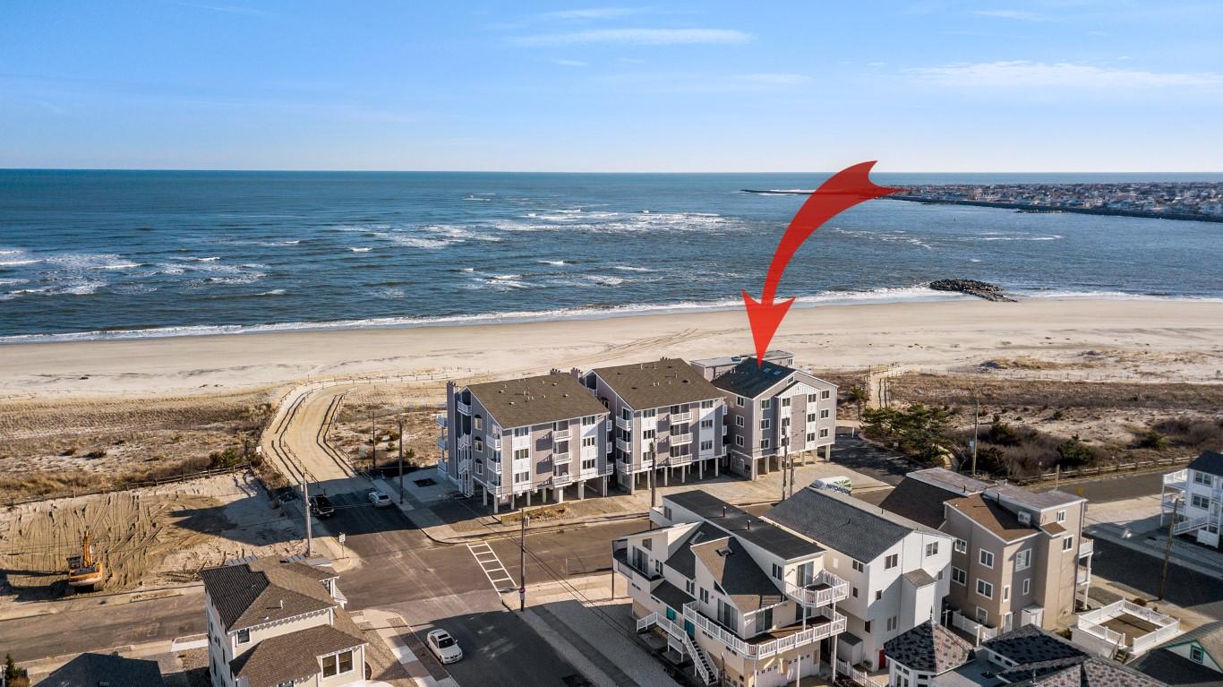 9209 Pleasure Avenue #305 | Sea Isle City, NJ | Long & Foster