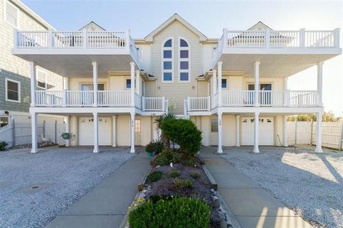 Long & Foster Vacation Rentals-106 29th Street West-image-1