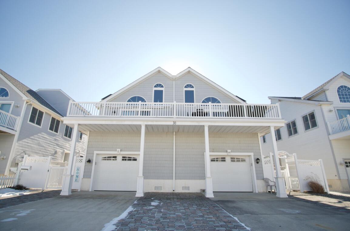 Long & Foster Vacation Rentals-30 75th Street West-image-1