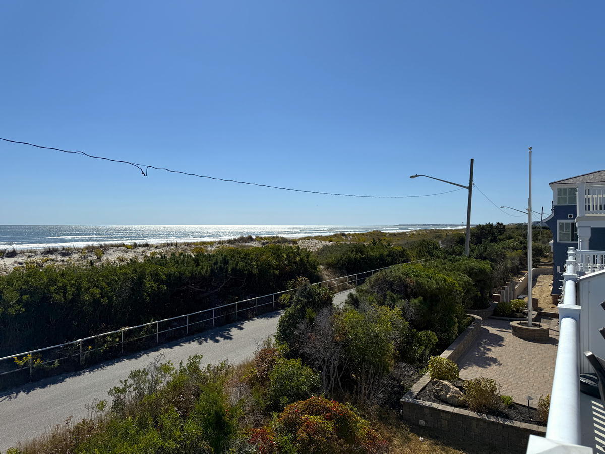 10 55th Street North | Sea Isle City, NJ | Long & Foster Vacation