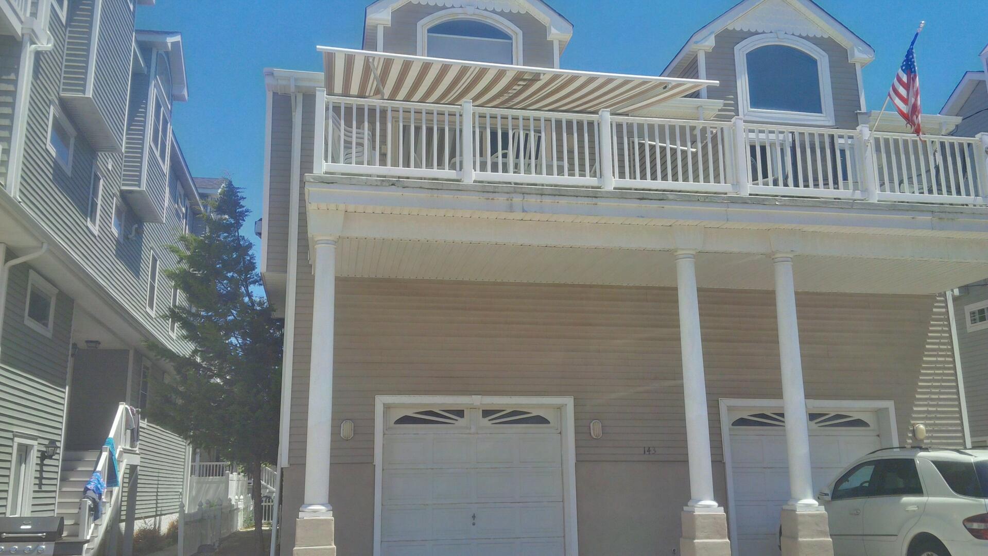 Long & Foster Vacation Rentals-143 46th Street West-image-1
