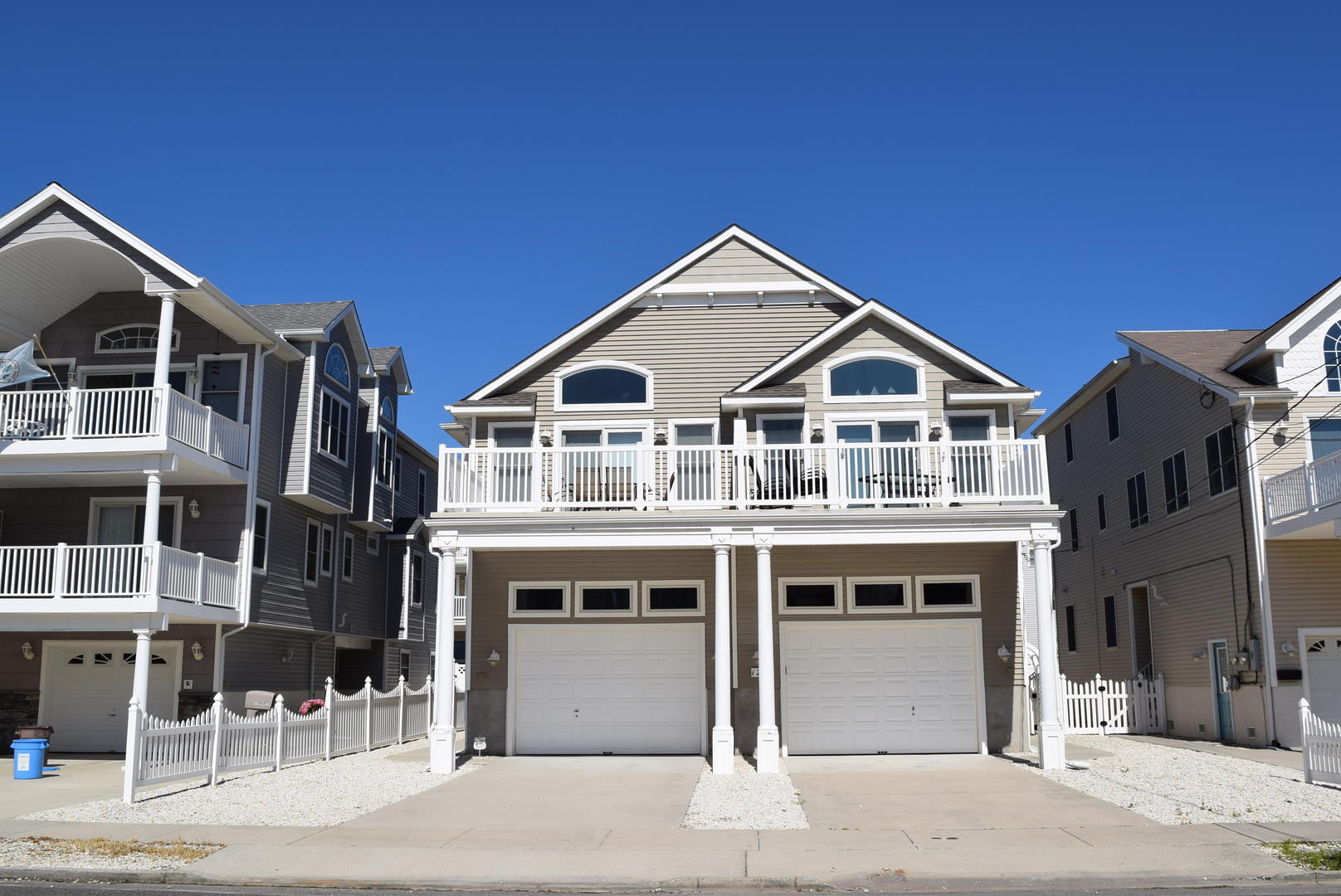 Long & Foster Vacation Rentals-125 57th Street West-image-1