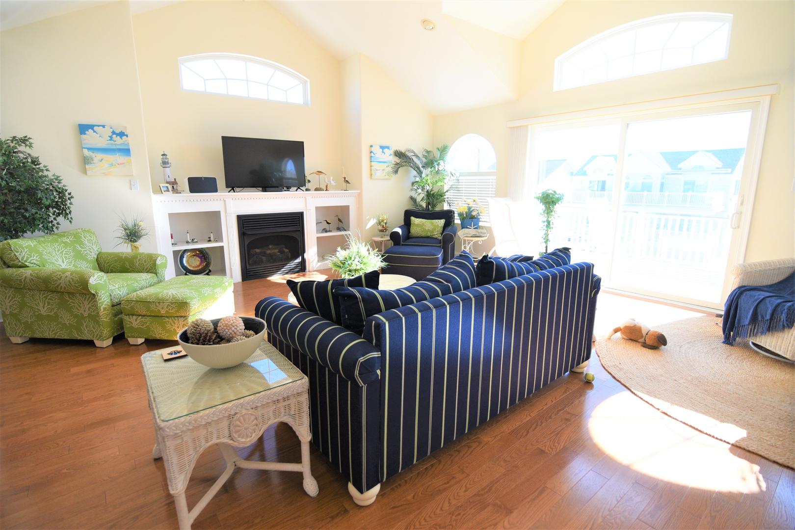 33 74th Street East | Sea Isle City, NJ | Long & Foster Vacation