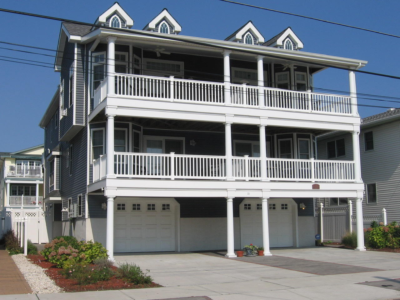 Long & Foster Vacation Rentals-23 51 Street West-image-1