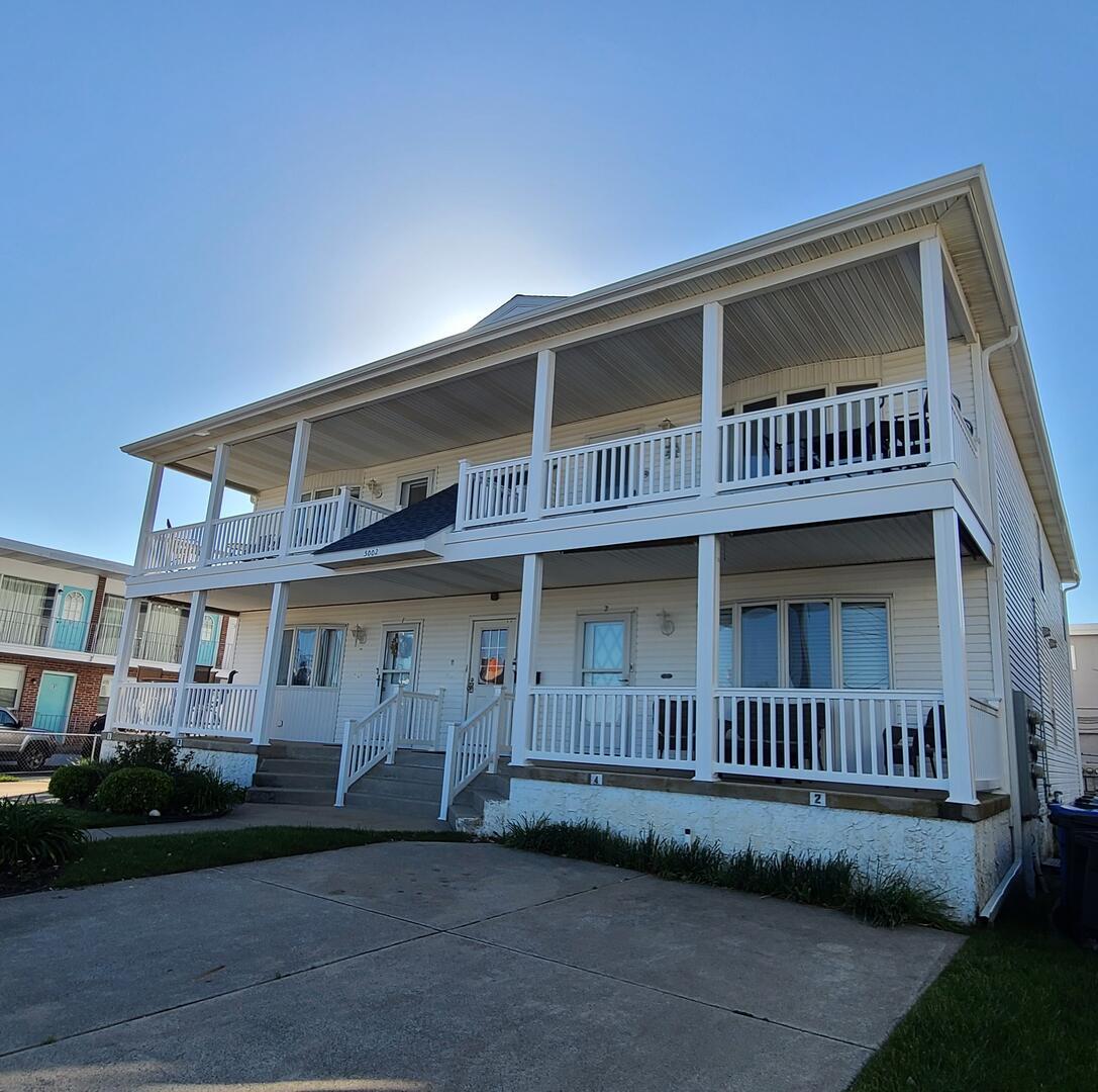 Long & Foster Vacation Rentals-5002 Ocean Avenue-#4-image-1