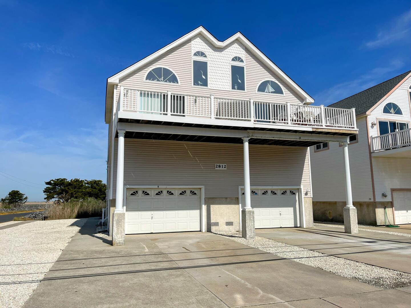 Long & Foster Vacation Rentals-2812 Landis Avenue South-image-1