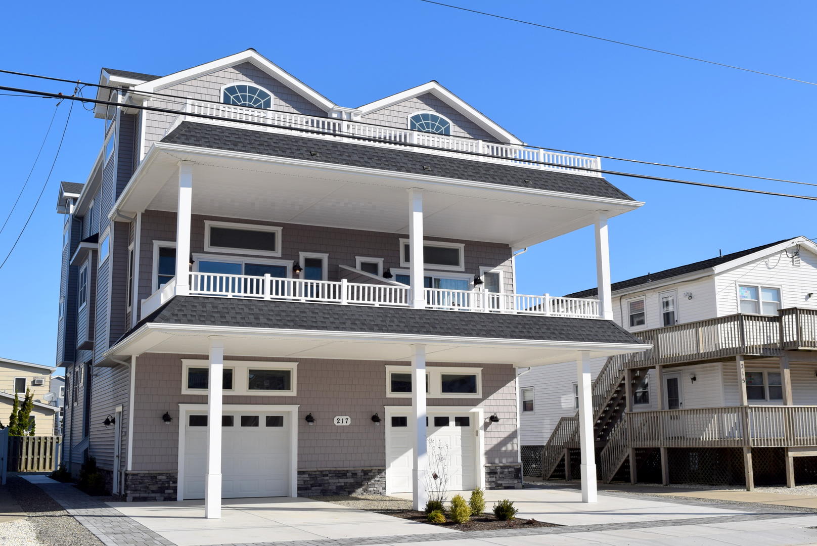 Long & Foster Vacation Rentals-217 38th Street West-image-1