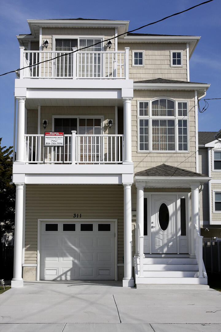 Long & Foster Vacation Rentals-311 E. 19th Avenue-image-1