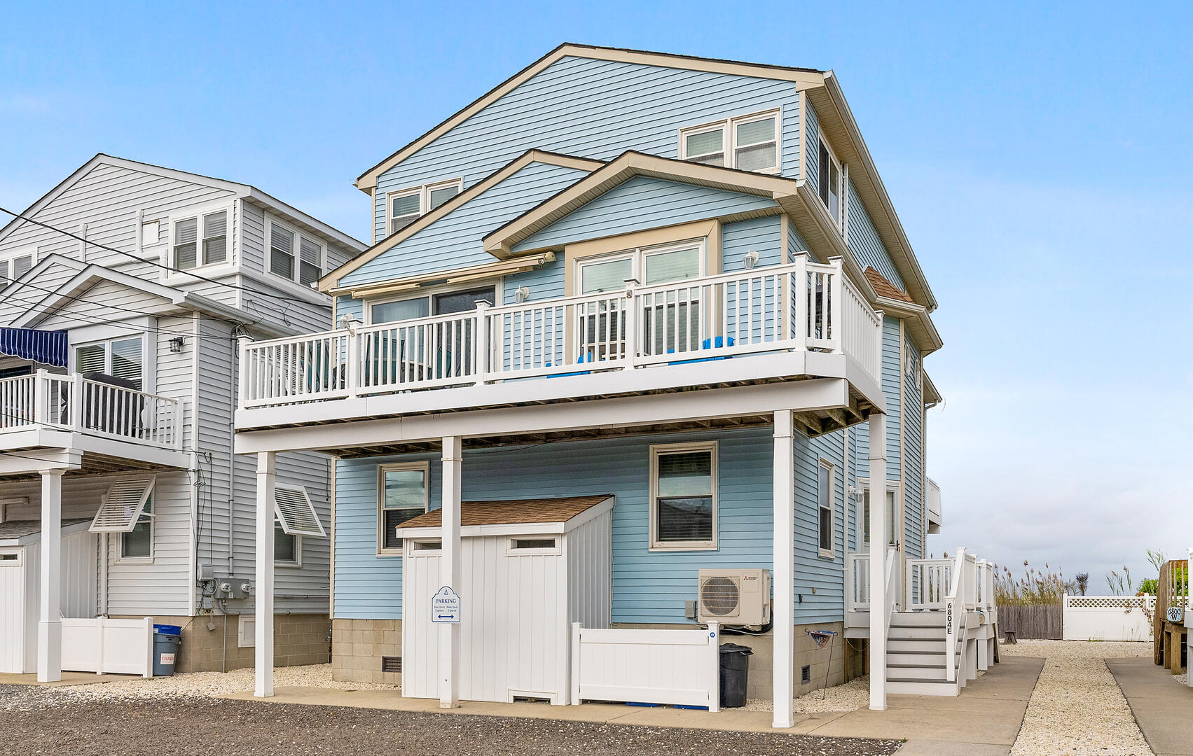 Long & Foster Vacation Rentals-6804 Central Avenue East-image-1