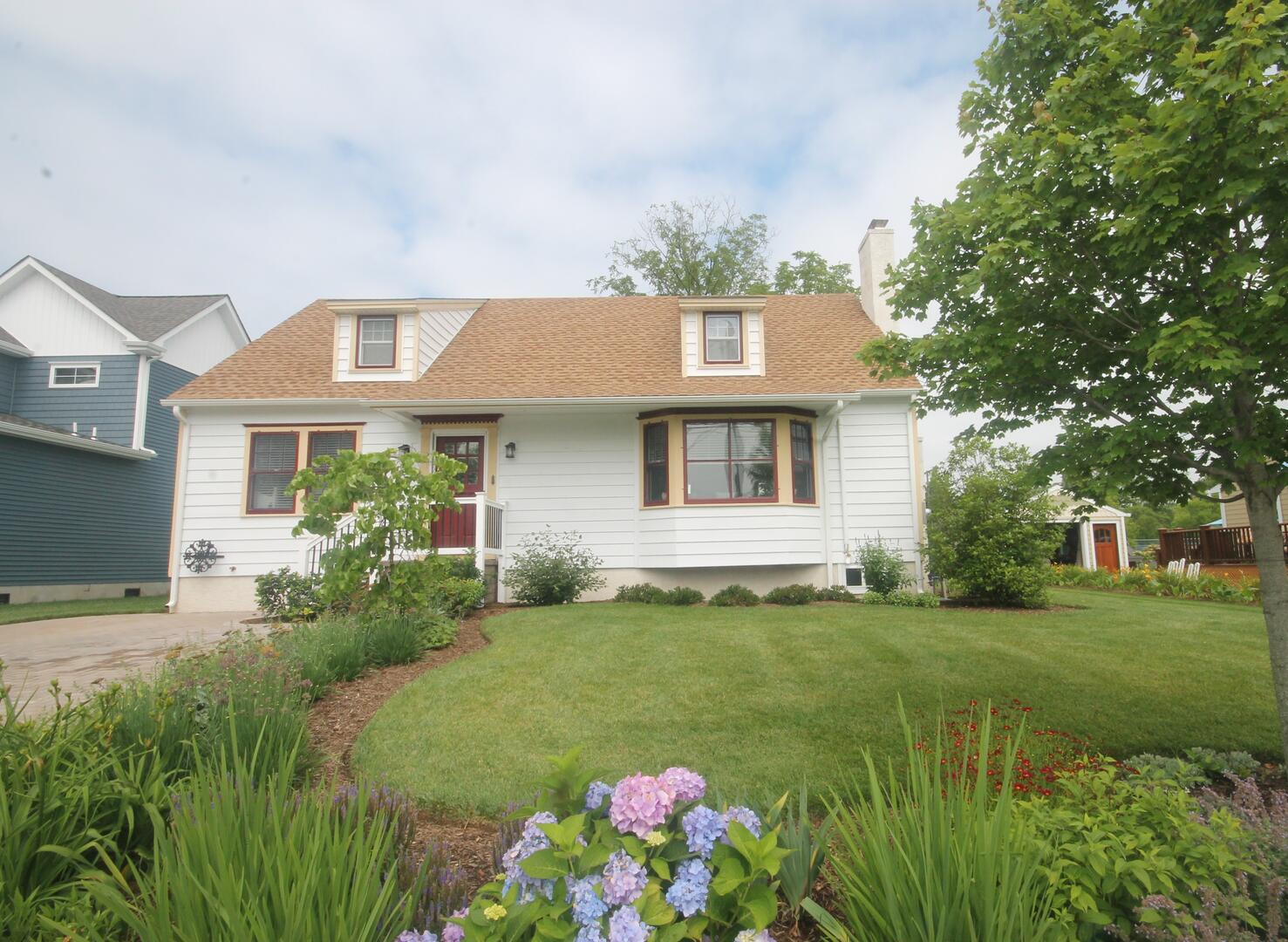 Long & Foster Vacation Rentals-1033 Michigan Ave.-image-1