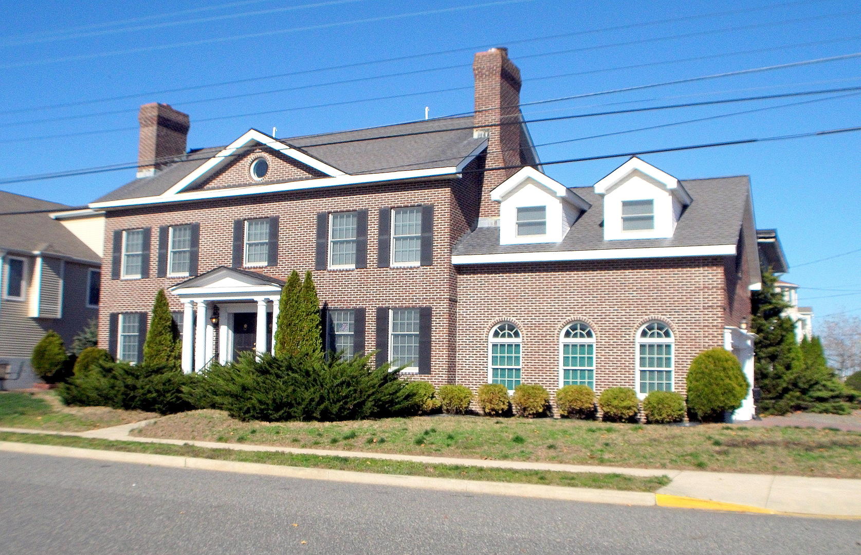 Long & Foster Vacation Rentals-7922 Central Avenue 2nd and 3rd floor-image-1
