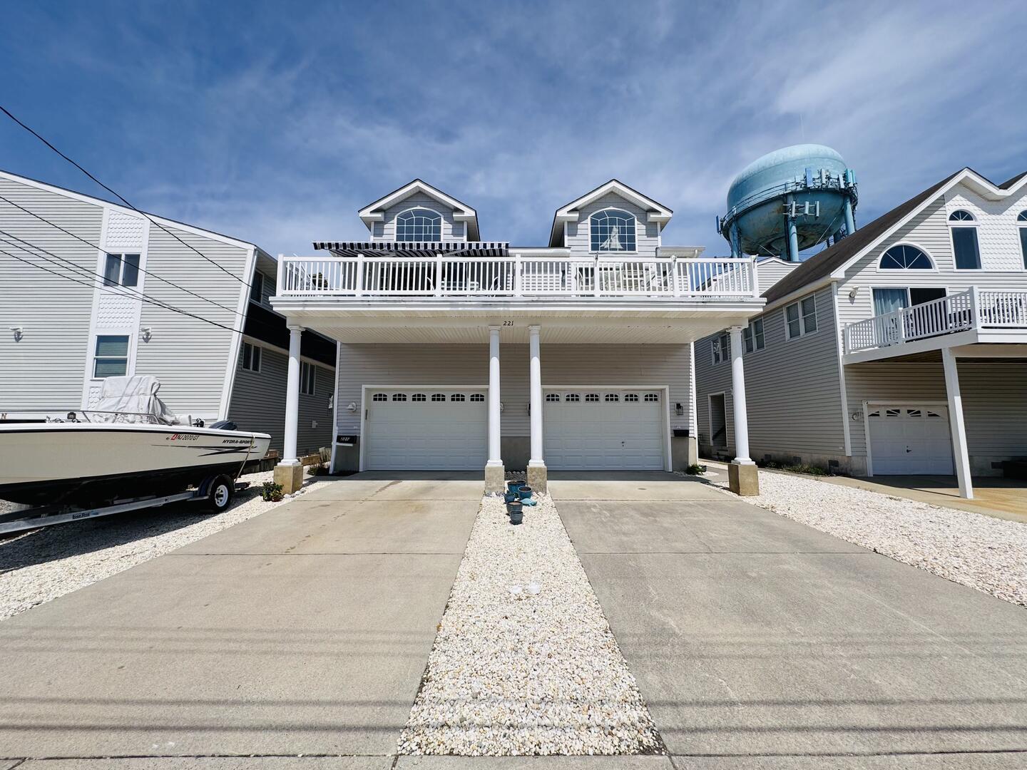 Long & Foster Vacation Rentals-221 81st Street West-image-1
