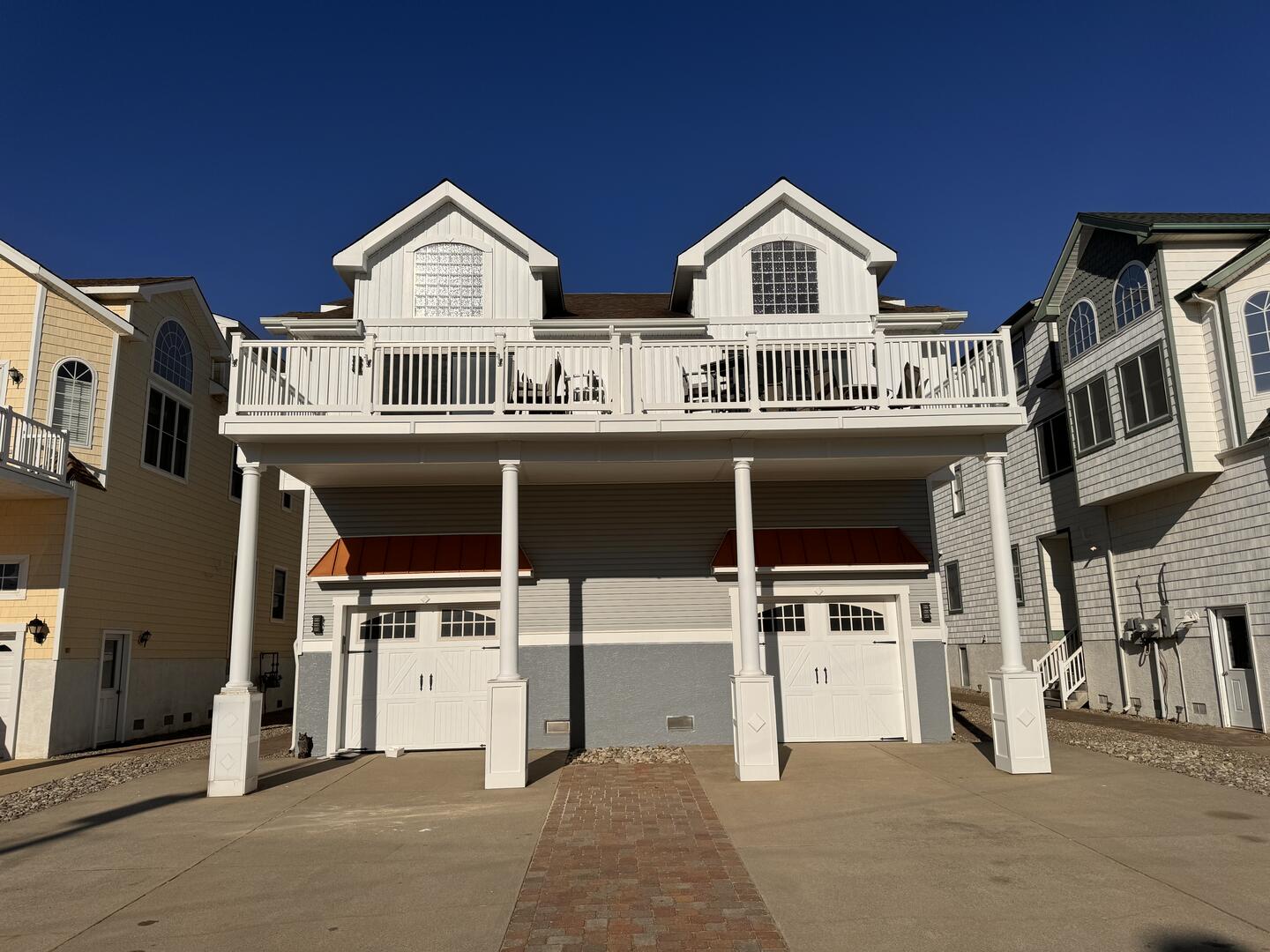 Long & Foster Vacation Rentals-29 33rd Street East-image-1