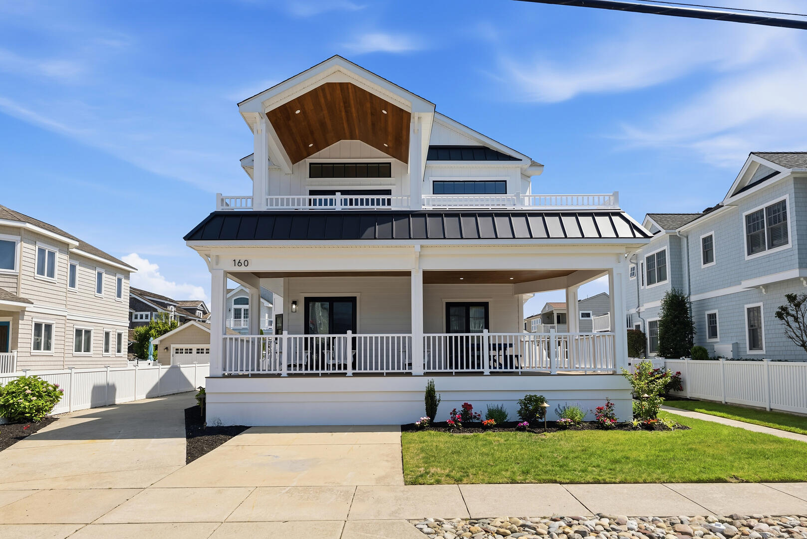 Long & Foster Vacation Rentals-160 86th Street-image-1