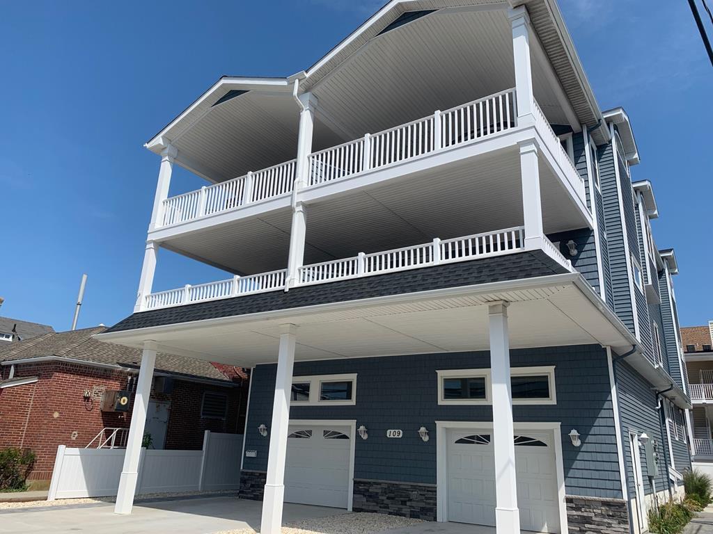 Long & Foster Vacation Rentals-109 43rd Street East-image-1