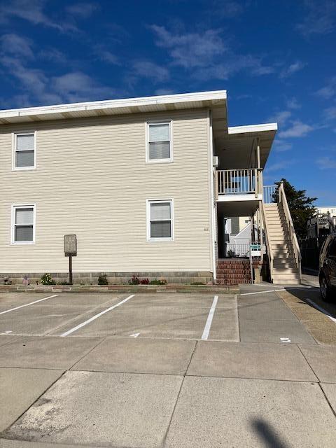 Long & Foster Vacation Rentals-417 E 20th Ave. #6-image-1