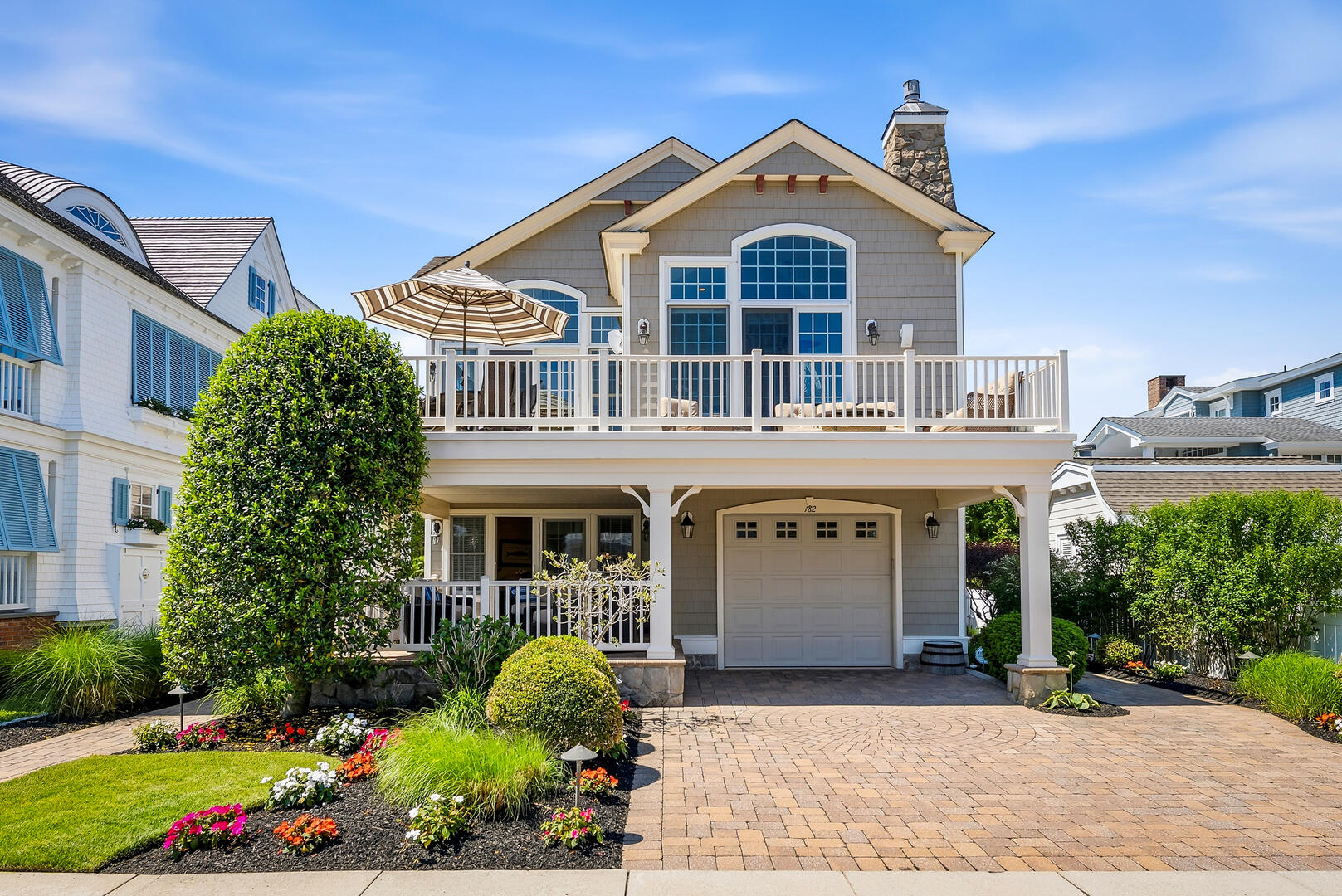 Long & Foster Vacation Rentals-182 64th Street-image-1