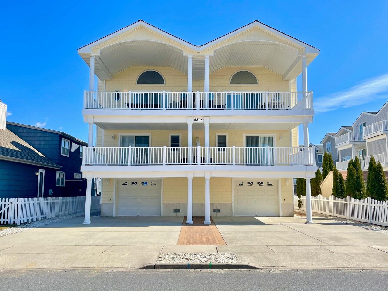 Long & Foster Vacation Rentals-5205 Central Avenue South-image-1