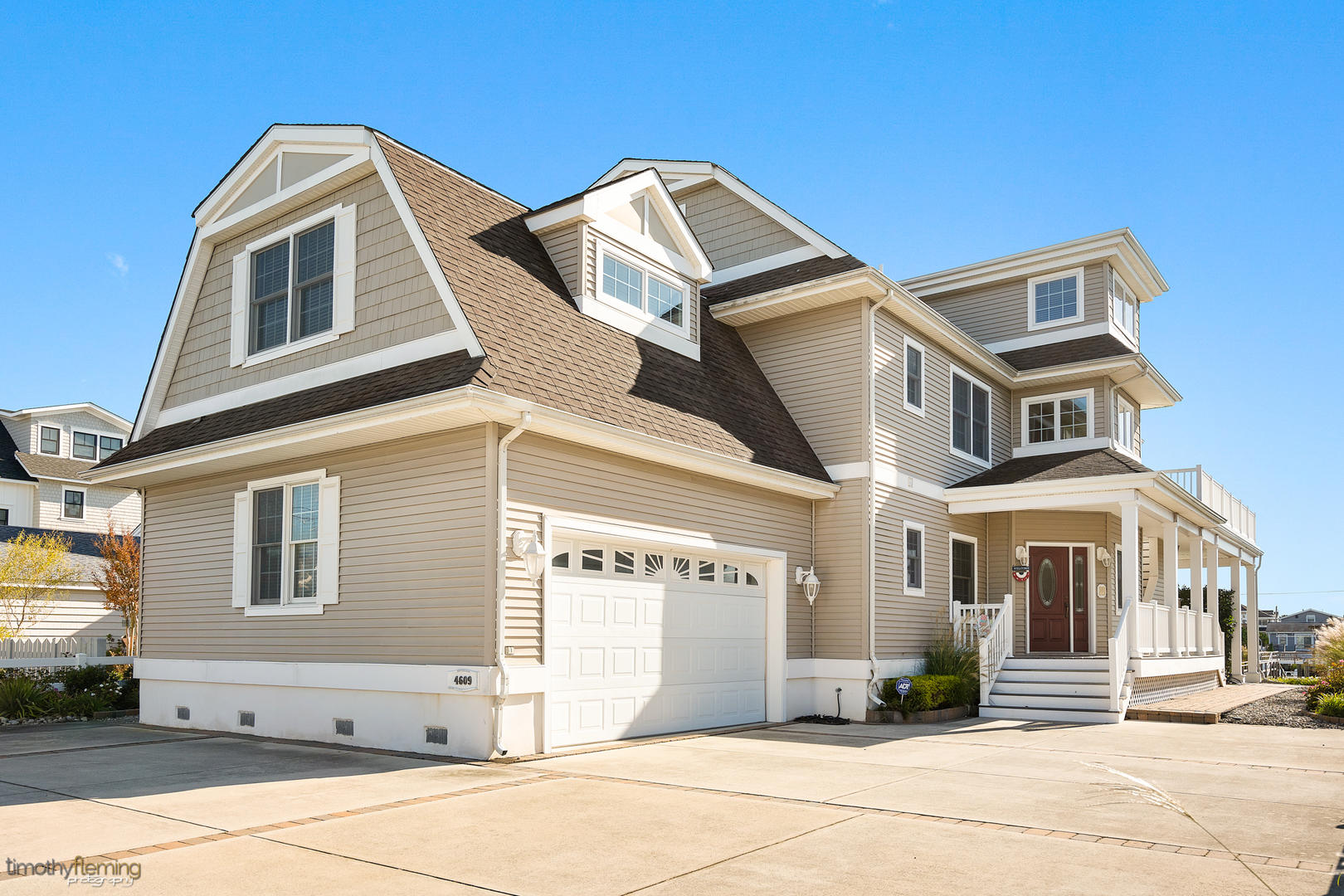 Long & Foster Vacation Rentals-4609 4th Avenue-image-1