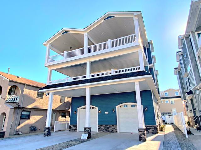 Long & Foster Vacation Rentals-118 59th Street West-image-1