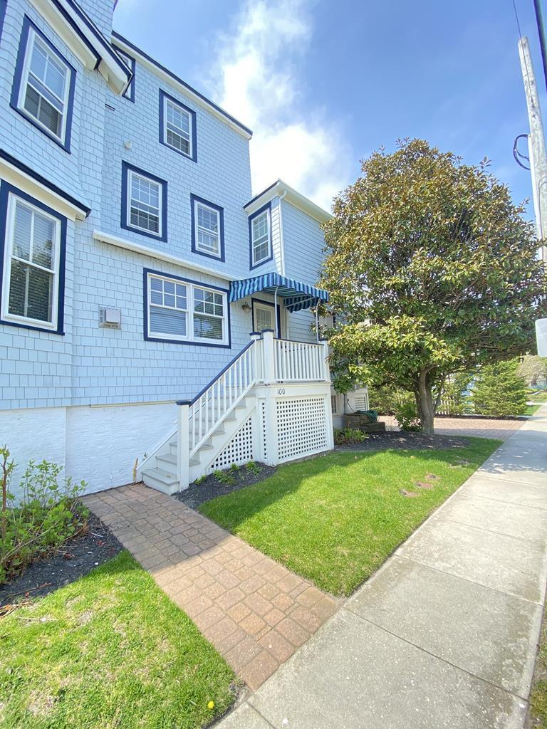 Long & Foster Vacation Rentals-100 Jefferson St unit 4-image-1